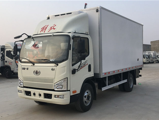 解放虎V 5.2米冷藏車