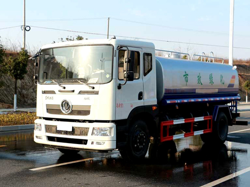 東風13.7方灑水車